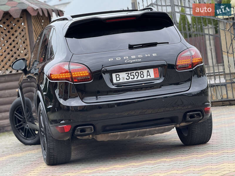 Внедорожник / Кроссовер Porsche Cayenne 2012 в Самборе