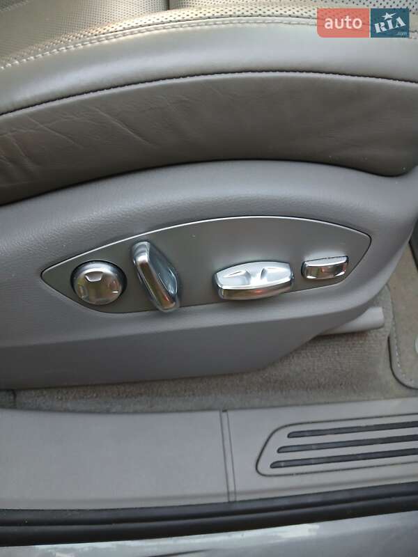 Позашляховик / Кросовер Porsche Cayenne 2011 в Чернівцях