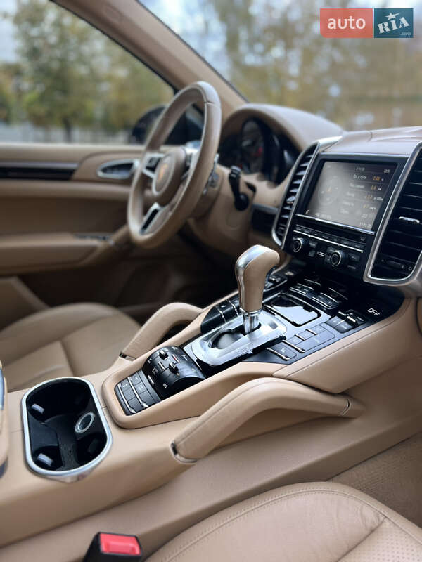 Внедорожник / Кроссовер Porsche Cayenne 2014 в Белой Церкви фото 21 Внедорожник / Кроссовер Porsche Cayenne 2014 в Белой Церкви