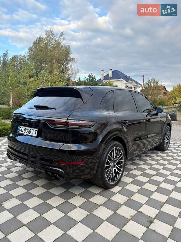 Внедорожник / Кроссовер Porsche Cayenne 2017 в Одессе