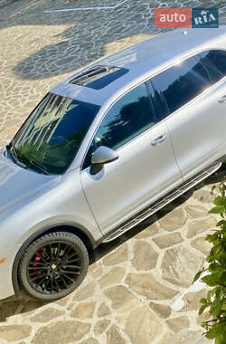 Позашляховик / Кросовер Porsche Cayenne 2015 в Києві