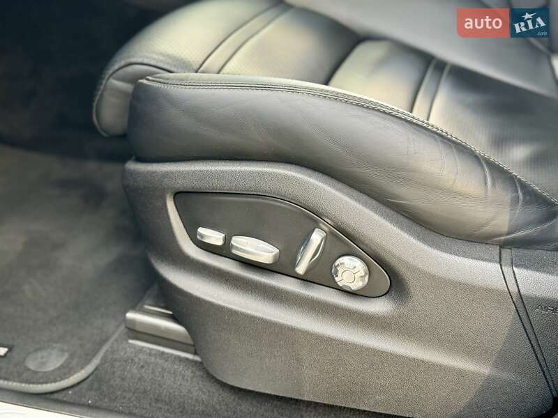 Внедорожник / Кроссовер Porsche Cayenne 2018 в Киеве фото 41 Внедорожник / Кроссовер Porsche Cayenne 2018 в Киеве