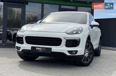Внедорожник / Кроссовер Porsche Cayenne 2016 в 
