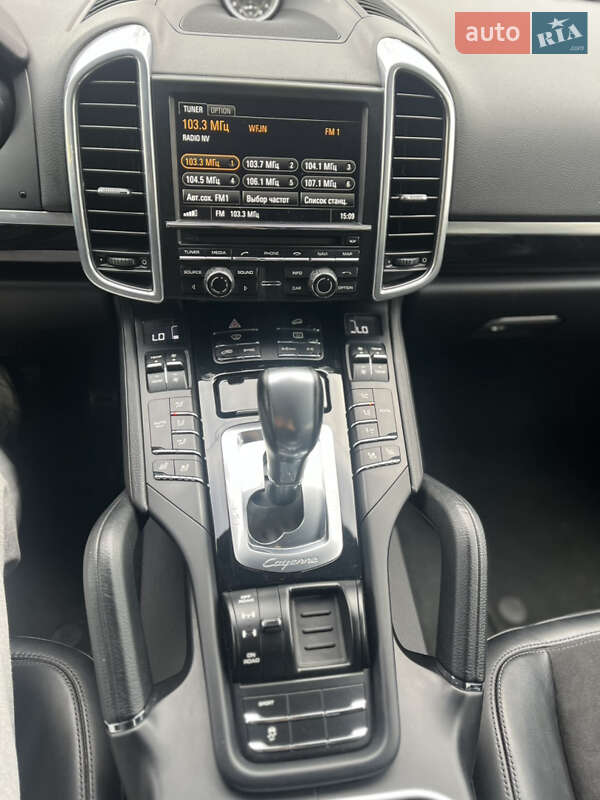 Позашляховик / Кросовер Porsche Cayenne 2014 в Черкасах