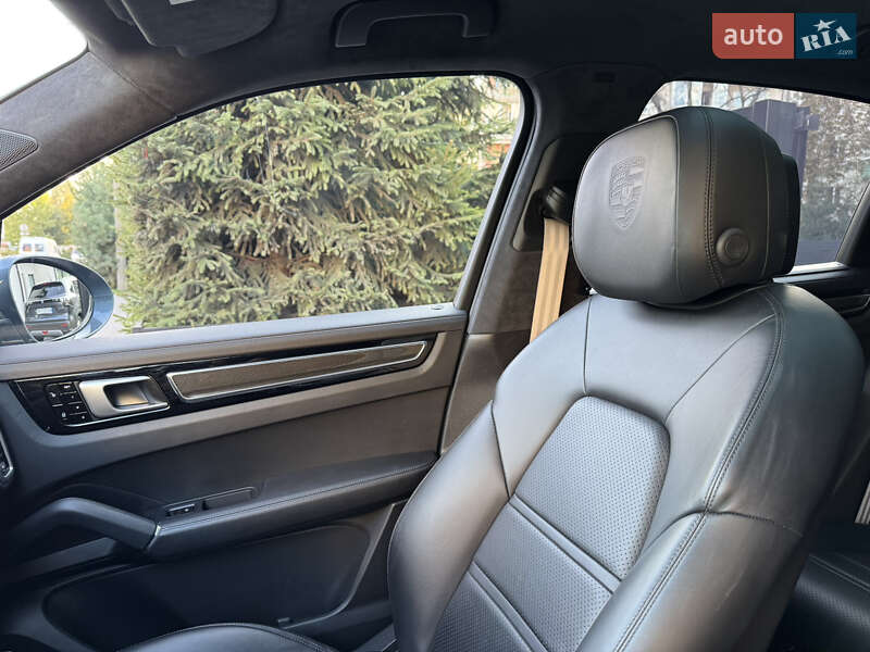 Позашляховик / Кросовер Porsche Cayenne 2018 в Тернополі фото 16 Позашляховик / Кросовер Porsche Cayenne 2018 в Тернополі