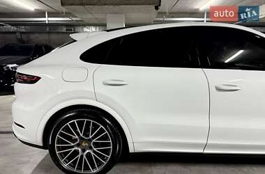 Позашляховик / Кросовер Porsche Cayenne 2019 в  фото 17 Позашляховик / Кросовер Porsche Cayenne 2019 в