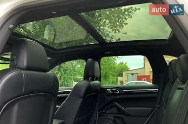 Позашляховик / Кросовер Porsche Cayenne 2014 в  фото 32 Позашляховик / Кросовер Porsche Cayenne 2014 в