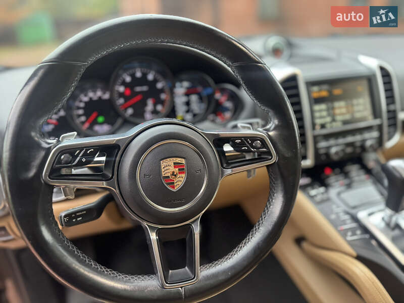 Позашляховик / Кросовер Porsche Cayenne 2015 в Києві фото 17 Позашляховик / Кросовер Porsche Cayenne 2015 в Києві