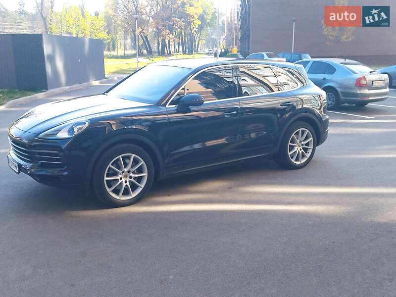 Позашляховик / Кросовер Porsche Cayenne 2018 в Чернігові фото 12 Позашляховик / Кросовер Porsche Cayenne 2018 в Чернігові