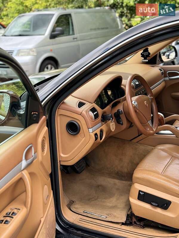 Внедорожник / Кроссовер Porsche Cayenne 2005 в Одессе