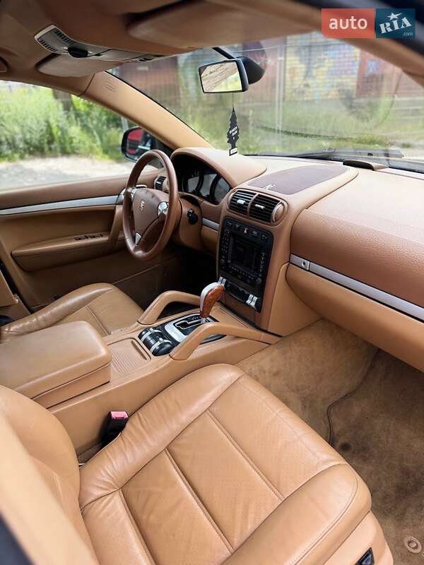 Внедорожник / Кроссовер Porsche Cayenne 2005 в Одессе