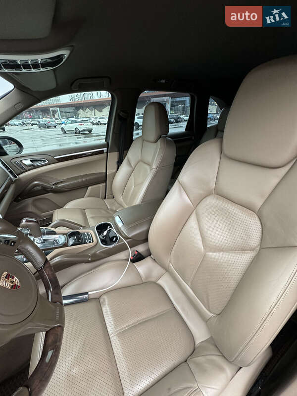Позашляховик / Кросовер Porsche Cayenne 2012 в Києві фото 30 Позашляховик / Кросовер Porsche Cayenne 2012 в Києві