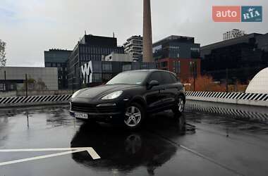 Внедорожник / Кроссовер Porsche Cayenne 2012 в 