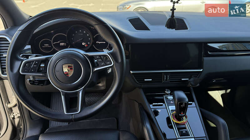 Внедорожник / Кроссовер Porsche Cayenne 2018 в Киеве фото 2 Внедорожник / Кроссовер Porsche Cayenne 2018 в Киеве