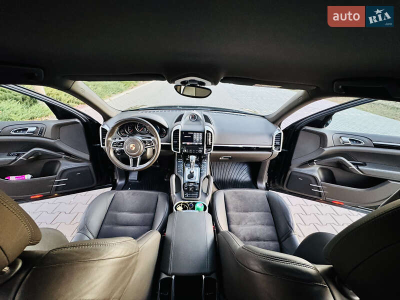 Внедорожник / Кроссовер Porsche Cayenne 2017 в Одессе фото 20 Внедорожник / Кроссовер Porsche Cayenne 2017 в Одессе