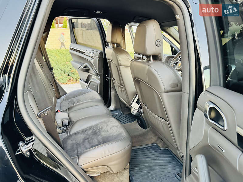 Внедорожник / Кроссовер Porsche Cayenne 2017 в Одессе фото 64 Внедорожник / Кроссовер Porsche Cayenne 2017 в Одессе