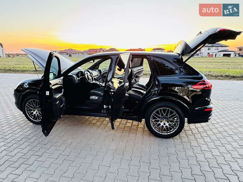 Внедорожник / Кроссовер Porsche Cayenne 2017 в Одессе фото 76 Внедорожник / Кроссовер Porsche Cayenne 2017 в Одессе