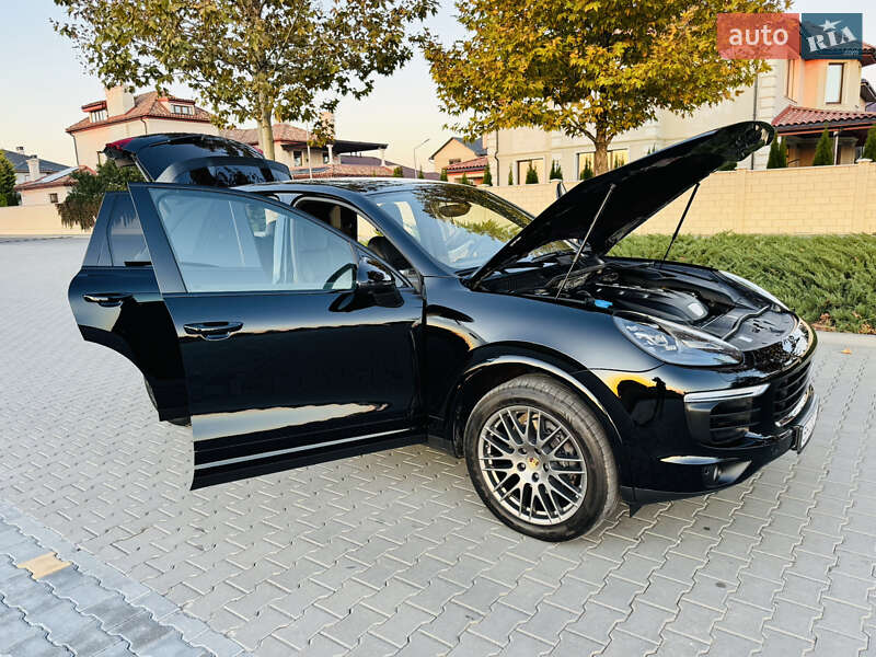 Внедорожник / Кроссовер Porsche Cayenne 2017 в Одессе фото 79 Внедорожник / Кроссовер Porsche Cayenne 2017 в Одессе