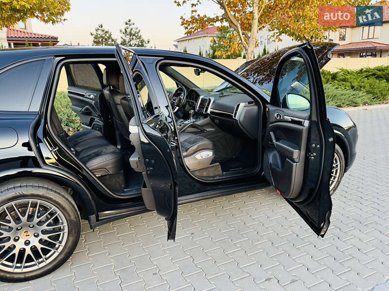 Внедорожник / Кроссовер Porsche Cayenne 2017 в Одессе фото 89 Внедорожник / Кроссовер Porsche Cayenne 2017 в Одессе