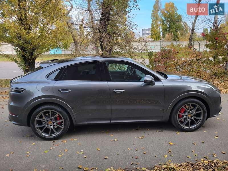 Внедорожник / Кроссовер Porsche Cayenne 2020 в Киеве фото 15 Внедорожник / Кроссовер Porsche Cayenne 2020 в Киеве