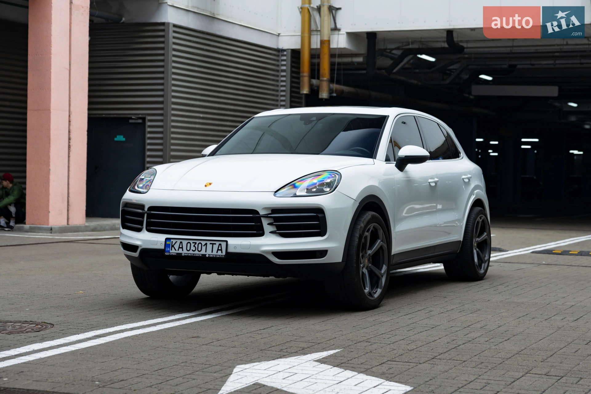 2020 Porsche Cayenne - мініатюра 7
