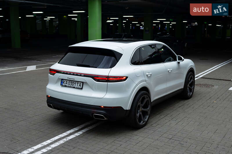 Позашляховик / Кросовер Porsche Cayenne 2020 в Києві