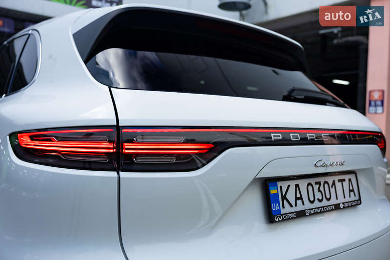 Позашляховик / Кросовер Porsche Cayenne 2020 в Києві
