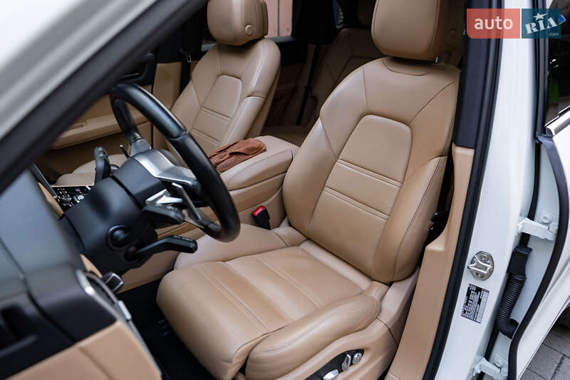 Позашляховик / Кросовер Porsche Cayenne 2020 в Києві