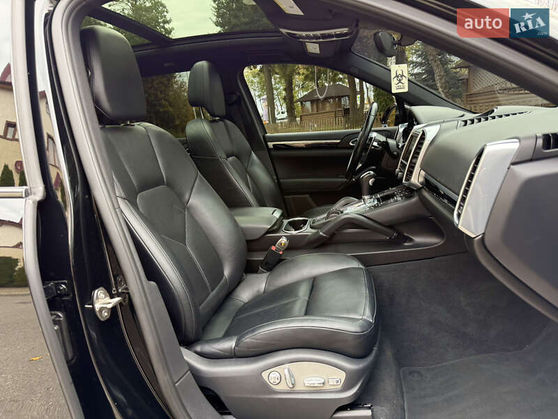 Внедорожник / Кроссовер Porsche Cayenne 2015 в Тернополе фото 55 Внедорожник / Кроссовер Porsche Cayenne 2015 в Тернополе