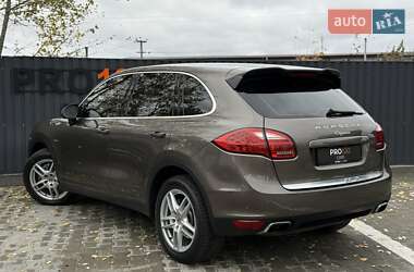 Внедорожник / Кроссовер Porsche Cayenne 2013 в Киеве