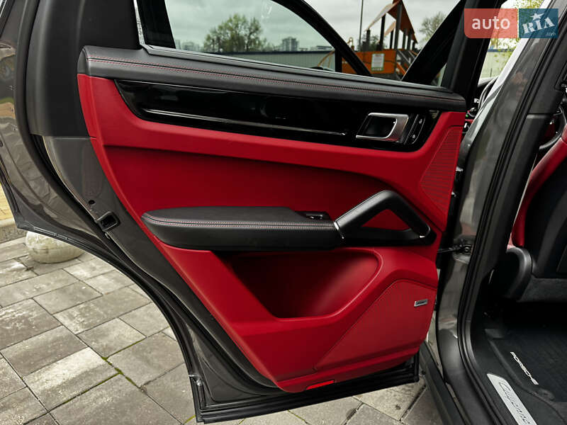 Позашляховик / Кросовер Porsche Cayenne 2019 в Києві фото 26 Позашляховик / Кросовер Porsche Cayenne 2019 в Києві