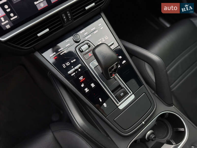Внедорожник / Кроссовер Porsche Cayenne 2019 в Львове фото 36 Внедорожник / Кроссовер Porsche Cayenne 2019 в Львове