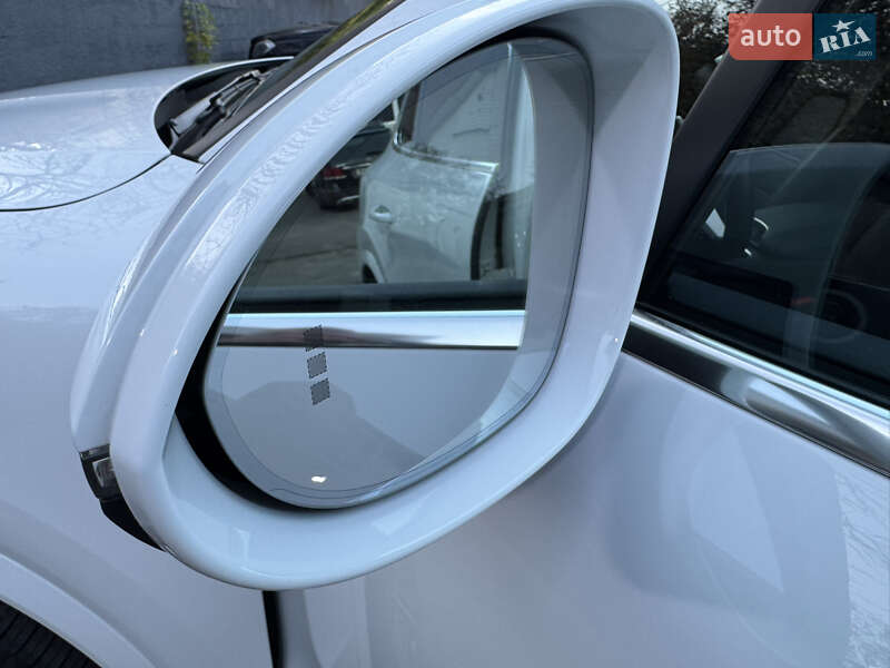 Внедорожник / Кроссовер Porsche Cayenne 2019 в Киеве