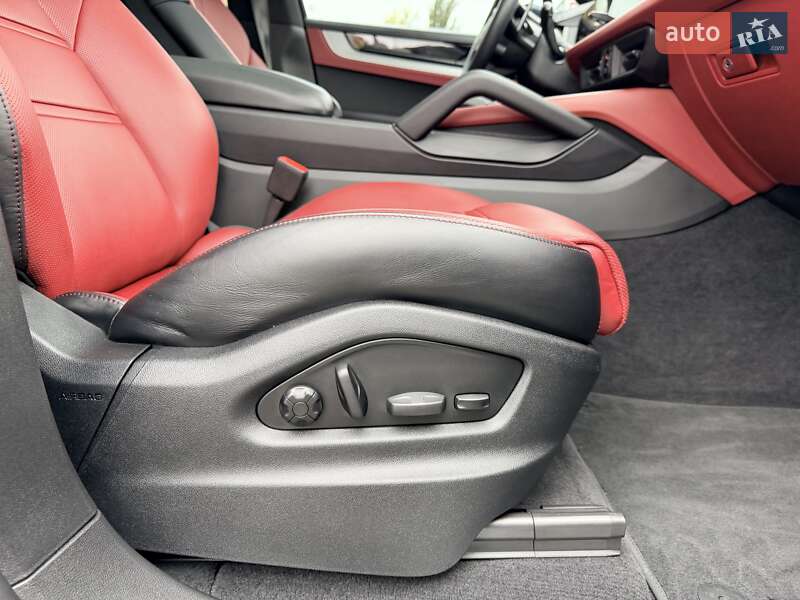 Позашляховик / Кросовер Porsche Cayenne 2023 в Києві фото 14 Позашляховик / Кросовер Porsche Cayenne 2023 в Києві