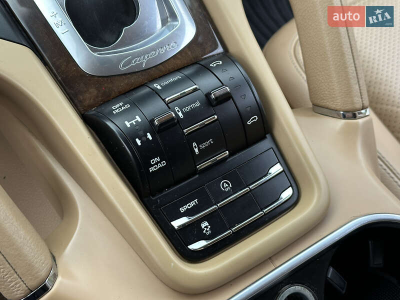 Позашляховик / Кросовер Porsche Cayenne 2013 в Одесі фото 83 Позашляховик / Кросовер Porsche Cayenne 2013 в Одесі