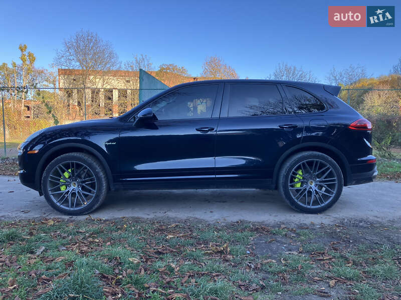 Внедорожник / Кроссовер Porsche Cayenne 2017 в Каменец-Подольском фото 4 Внедорожник / Кроссовер Porsche Cayenne 2017 в Каменец-Подольском