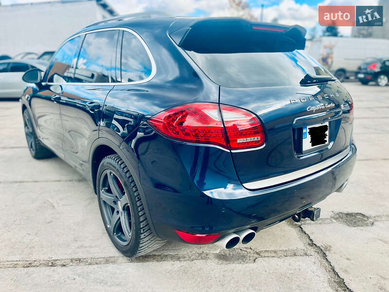 Внедорожник / Кроссовер Porsche Cayenne 2010 в Ровно