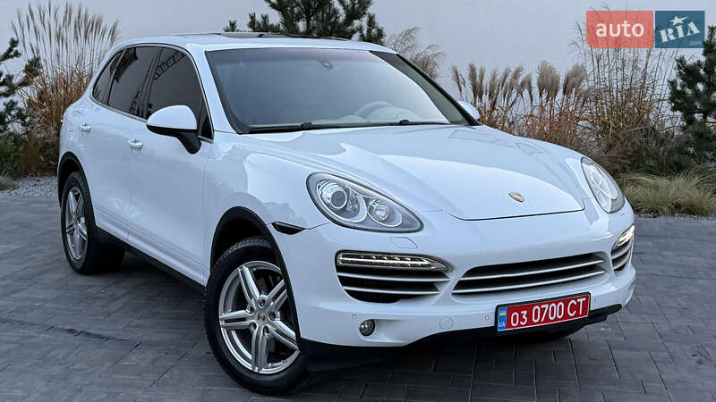 Внедорожник / Кроссовер Porsche Cayenne 2014 в Луцке