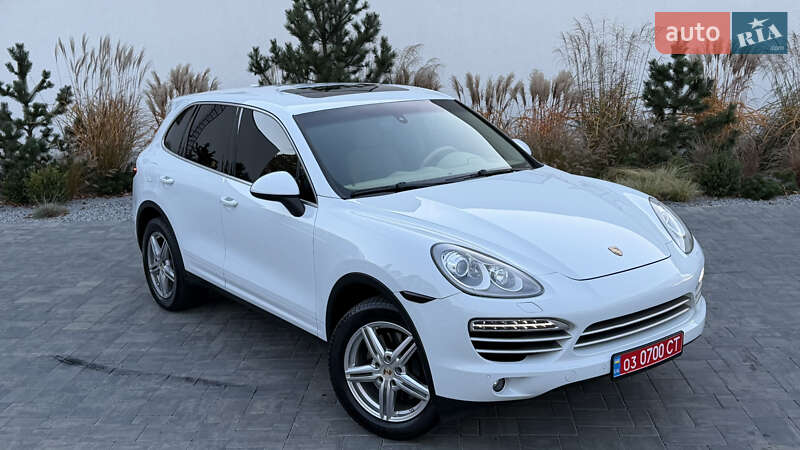 Внедорожник / Кроссовер Porsche Cayenne 2014 в Луцке