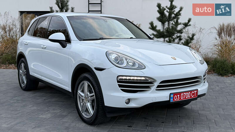 Внедорожник / Кроссовер Porsche Cayenne 2014 в Луцке