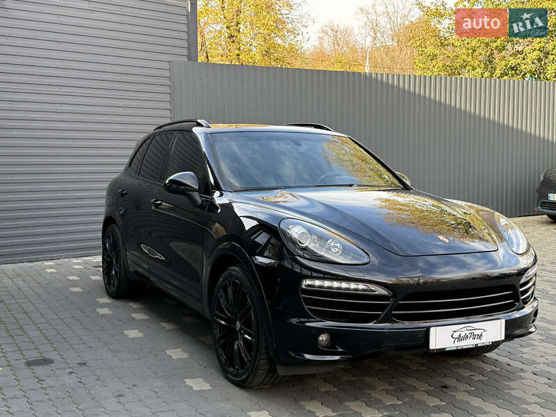 Позашляховик / Кросовер Porsche Cayenne 2012 в Чернівцях фото 4 Позашляховик / Кросовер Porsche Cayenne 2012 в Чернівцях