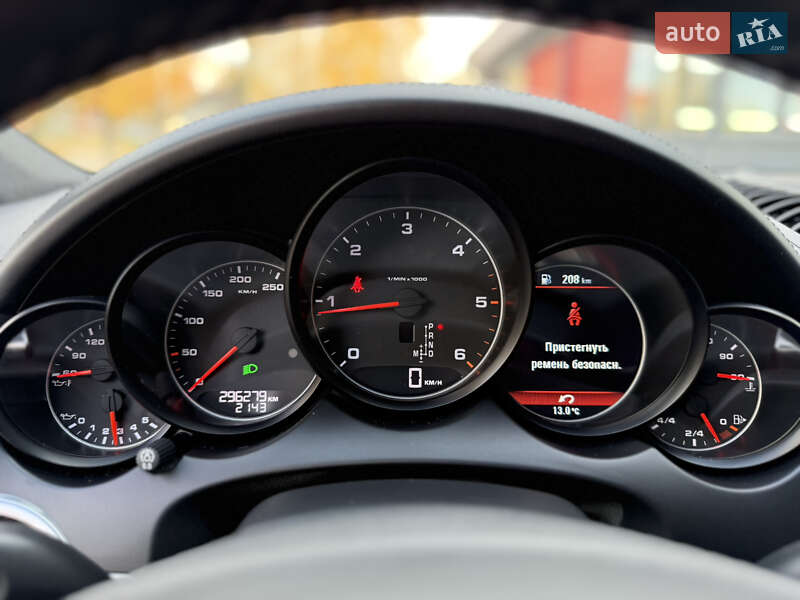 Позашляховик / Кросовер Porsche Cayenne 2012 в Чернівцях фото 15 Позашляховик / Кросовер Porsche Cayenne 2012 в Чернівцях