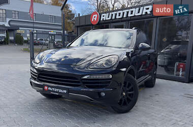 Внедорожник / Кроссовер Porsche Cayenne 2011 в Черновцах