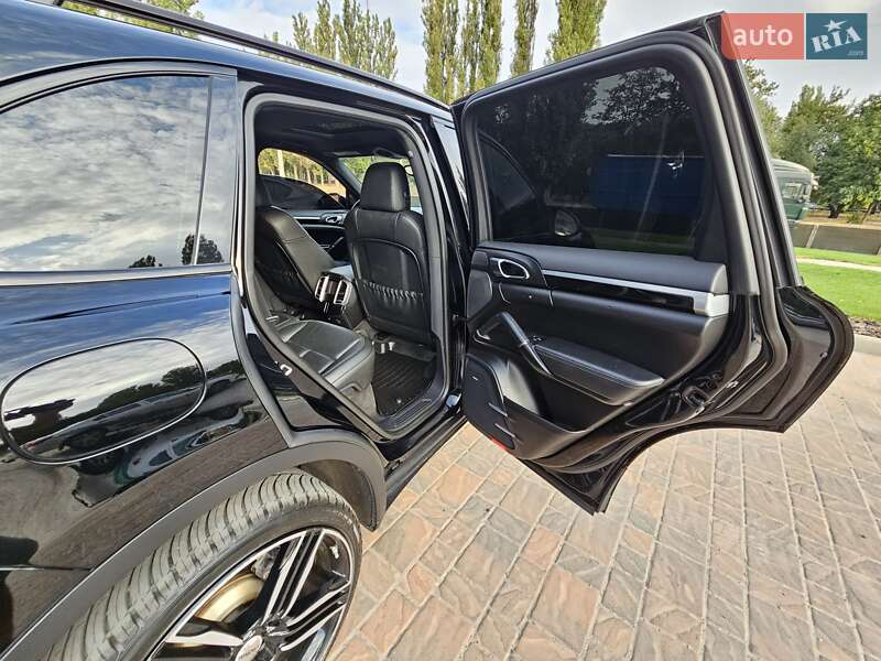 Внедорожник / Кроссовер Porsche Cayenne 2013 в Полтаве фото 65 Внедорожник / Кроссовер Porsche Cayenne 2013 в Полтаве