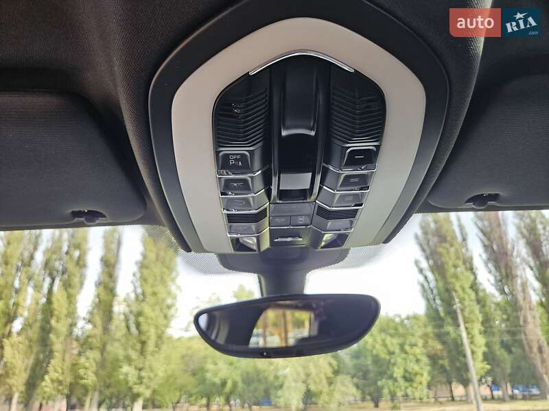 Внедорожник / Кроссовер Porsche Cayenne 2013 в Полтаве фото 89 Внедорожник / Кроссовер Porsche Cayenne 2013 в Полтаве