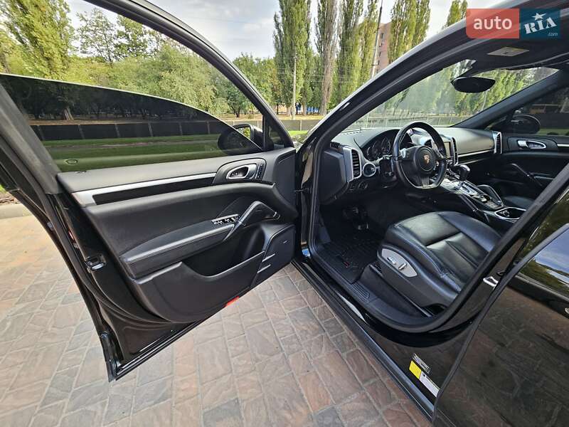 Внедорожник / Кроссовер Porsche Cayenne 2013 в Полтаве фото 100 Внедорожник / Кроссовер Porsche Cayenne 2013 в Полтаве