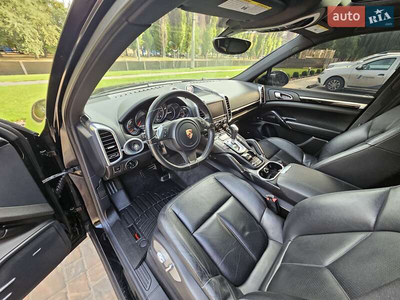 Внедорожник / Кроссовер Porsche Cayenne 2013 в Полтаве фото 104 Внедорожник / Кроссовер Porsche Cayenne 2013 в Полтаве
