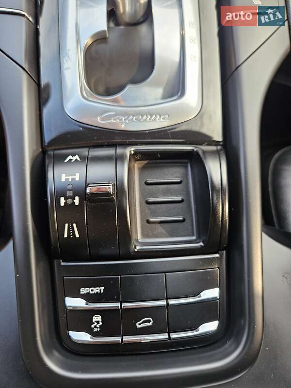 Внедорожник / Кроссовер Porsche Cayenne 2013 в Полтаве фото 120 Внедорожник / Кроссовер Porsche Cayenne 2013 в Полтаве