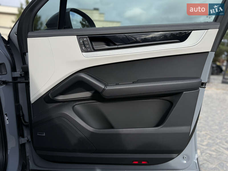 Внедорожник / Кроссовер Porsche Cayenne 2024 в Львове фото 75 Внедорожник / Кроссовер Porsche Cayenne 2024 в Львове