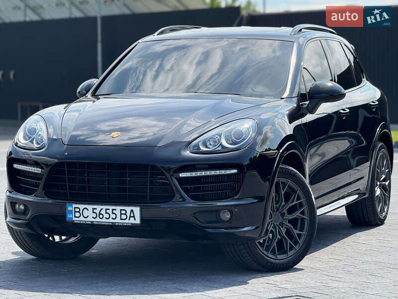 Позашляховик / Кросовер Porsche Cayenne 2013 в Самборі